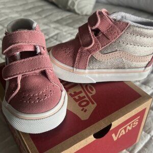 NEW IN BOX VANS Toddler Sk8-Mid Reissue V Sneakers Metallic Pop Pink SZ 4